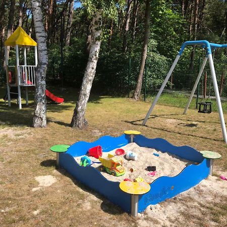 Apartament Baltica Z Ogrodkiem - W Ustronnym Miejscu Tuz Przy Plazy Rogowo  Exterior foto
